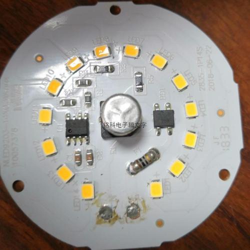 SM2082系列LED驱动芯片 SM2082EGS与SM2082ED的免驱动电源方案及应用